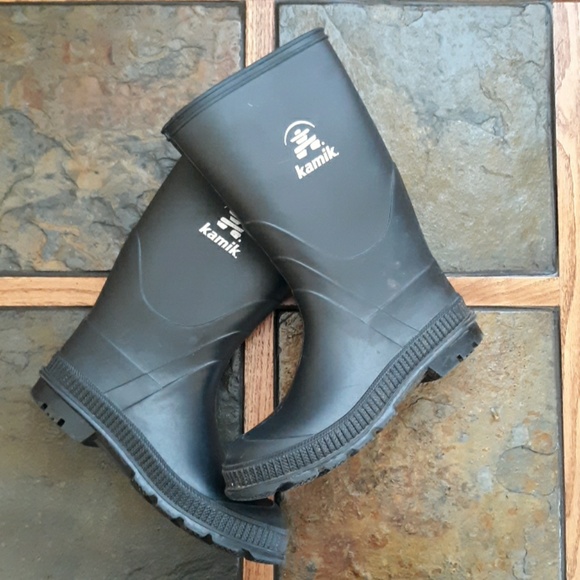 kamik muck boots